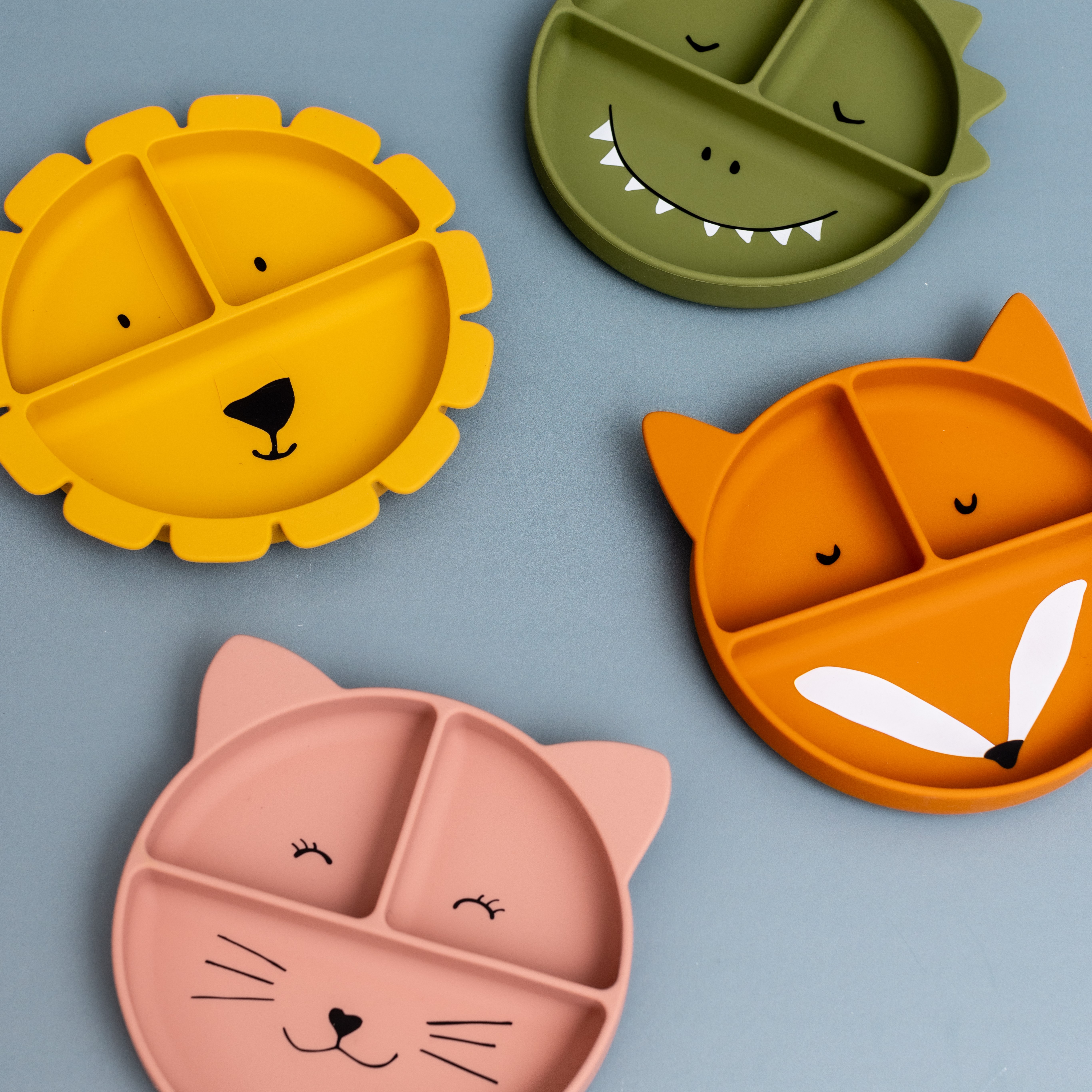 Assiette avec ventouse en silicone et compartiments - Mr. Fox